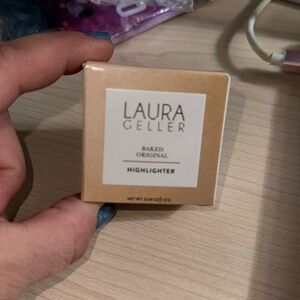 Laura Geller Baked Highlighter Natural Glow in French Vanilla Brand NEW